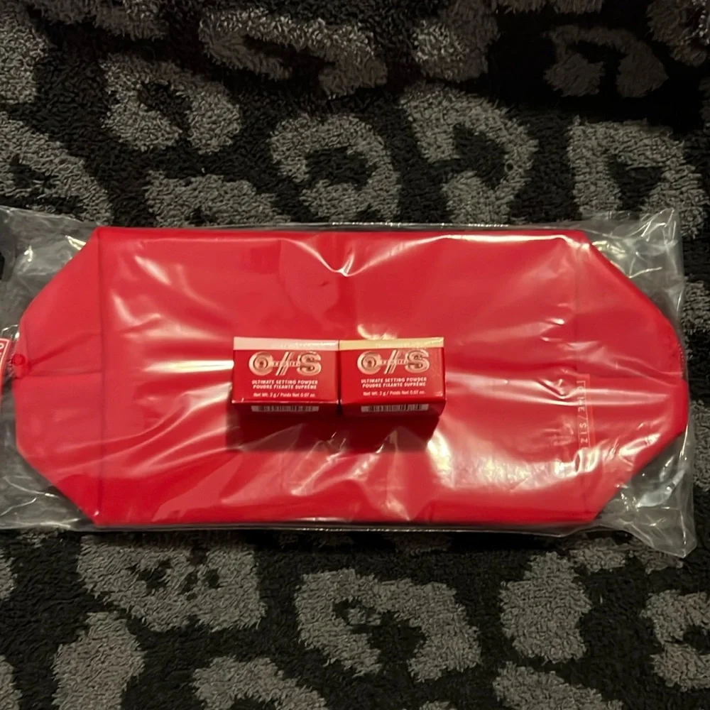 One/Size Makeup Bag/Powder Bundle